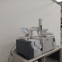 Shimadzu GCMS-QP2010 Plus with GC-2010 AOC5000 Sampler and roughing pump image 0